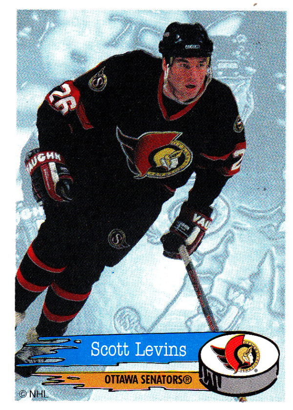 1995 PANINI  #51-Scott Levins