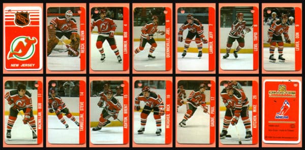 1983 Souhaits Renaissance NHL Mini Plastic Card Set of 140 Pieces - Image 14