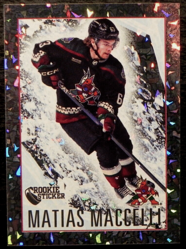 2023-24 TOPPS #22 - Matias Maccelli