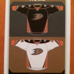 2015 PANINI #234- Uniform