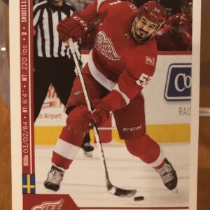 2018 PANINI #82- Jonathan Ericsson