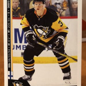 2018 PANINI #211- Olli Maatta