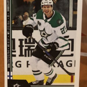 2018 PANINI #354- Esa Lindell