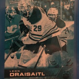 2021-22 Topps NOW Ice Parallel  #502- Leon Draisaitl 8 (1 of 10)