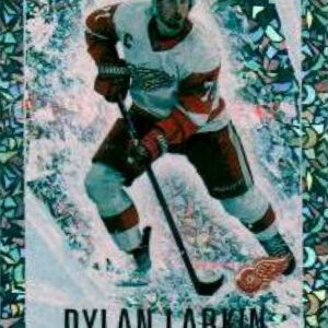 2023-24 TOPPS #173 - Dylan Larkin