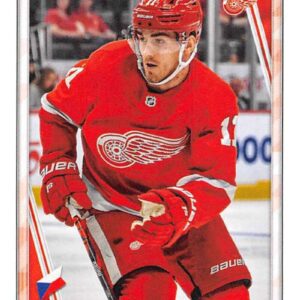 2020-21 TOPPS #185- Filip Zadina