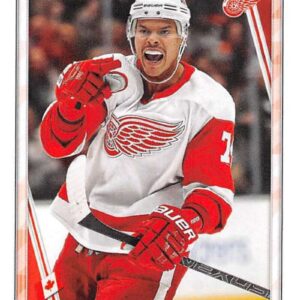 2020-21 TOPPS #183- Madison Bowey