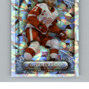 2021-22 TOPPS  #220- Dylan Larkin