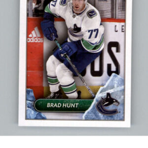 2021-22 TOPPS  #521- Brad Hunt