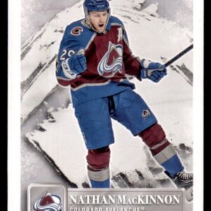 2022-23 TOPPS #660 - Nathan MacKinnon