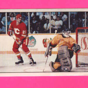 1989 PANINI #4-Joe Nieuwendyk